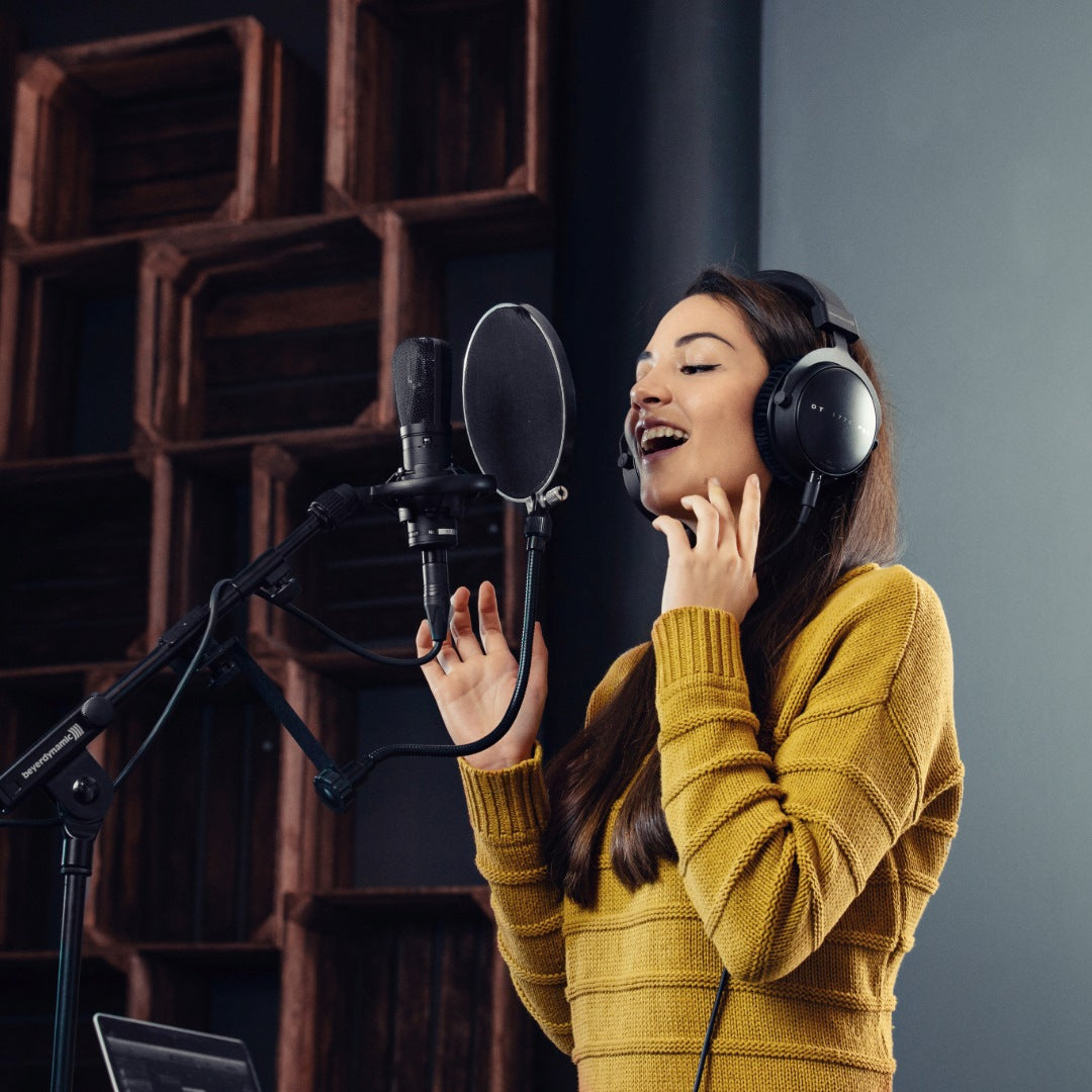 DT 1770 PRO 250 Ohm Professional Reference Quality Closed-back Headphone