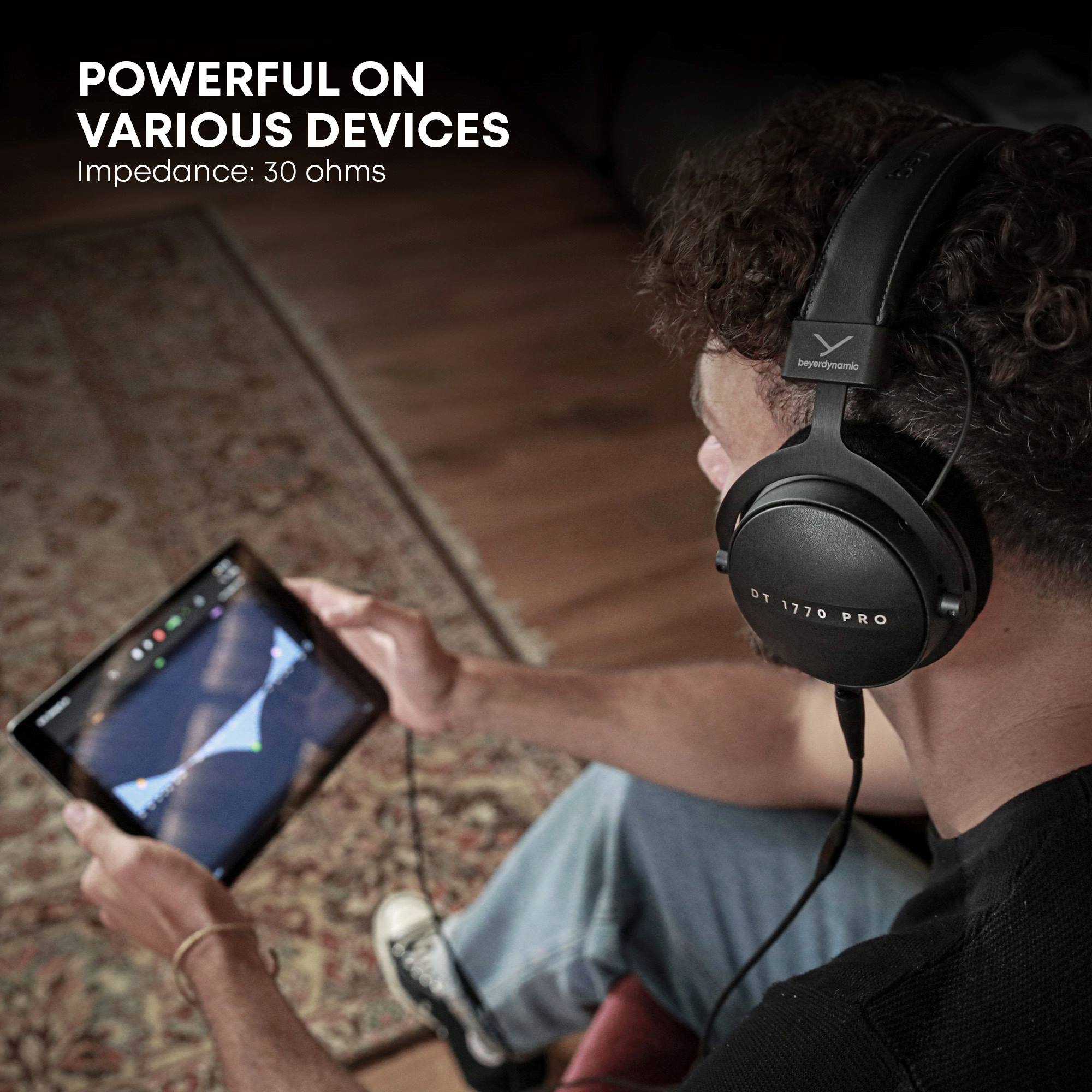 A high quality studio headphone ideal for portable audio devices