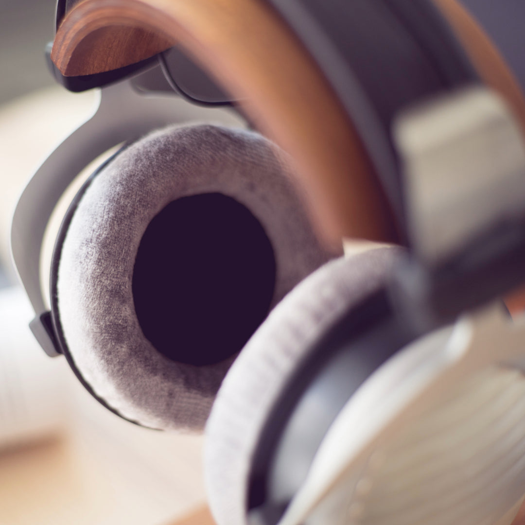 DT 990 Edition 250 Ohm Premium Stereo Headphone