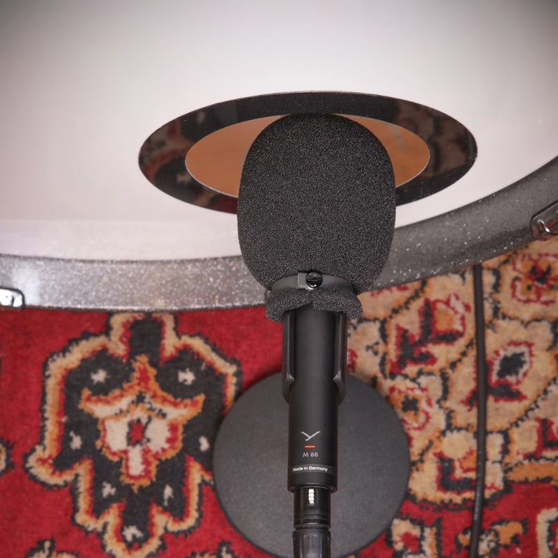 M 88 - A Legendary Microphone on Stage and Studio