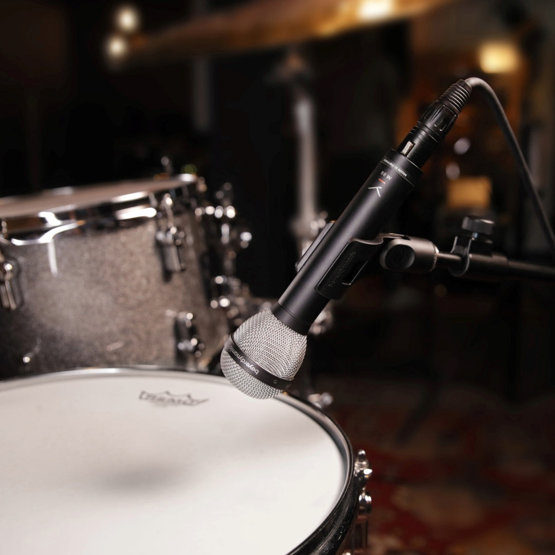 M 88 Dynamic Moving-Coil Microphone