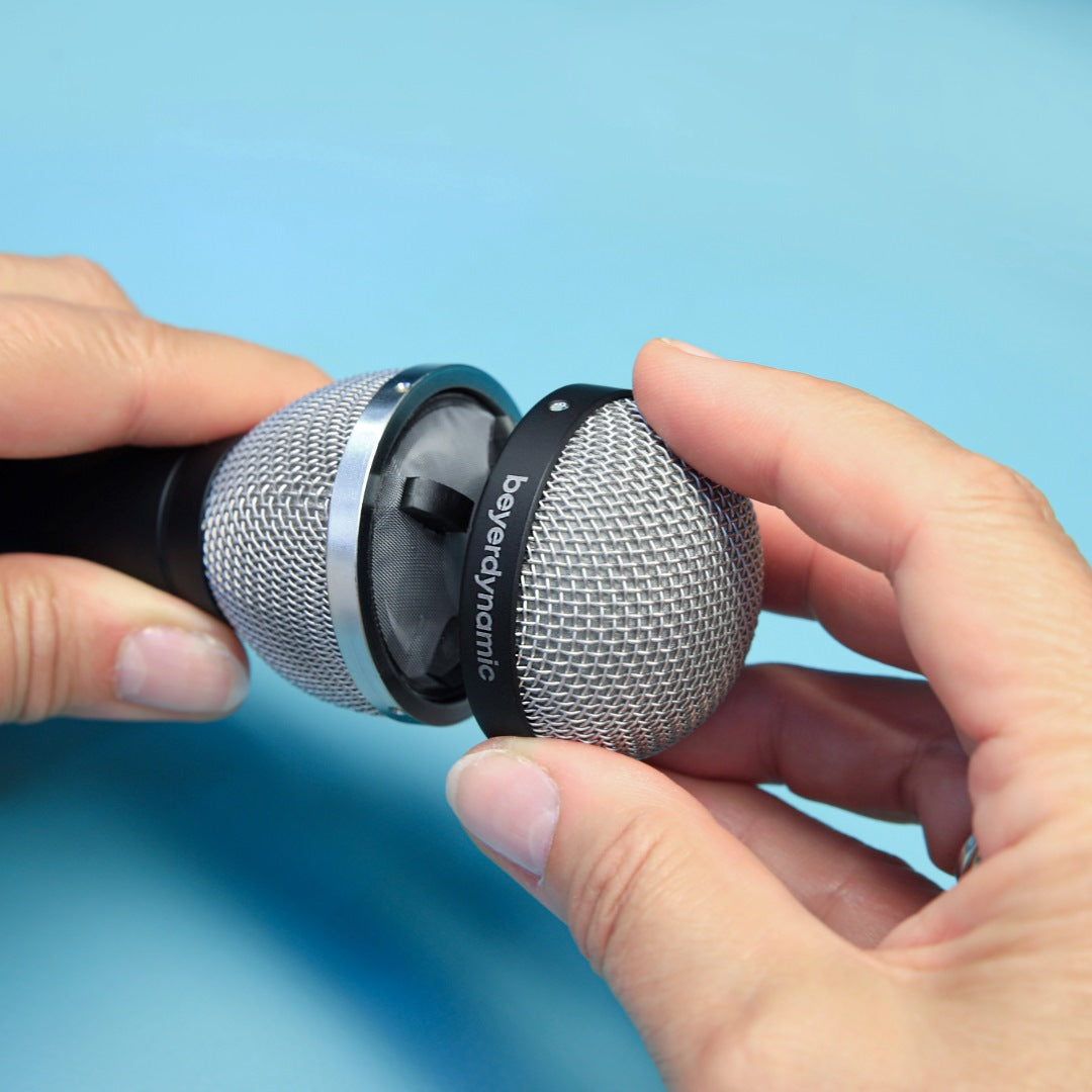 M 88 Dynamic Moving-Coil Microphone