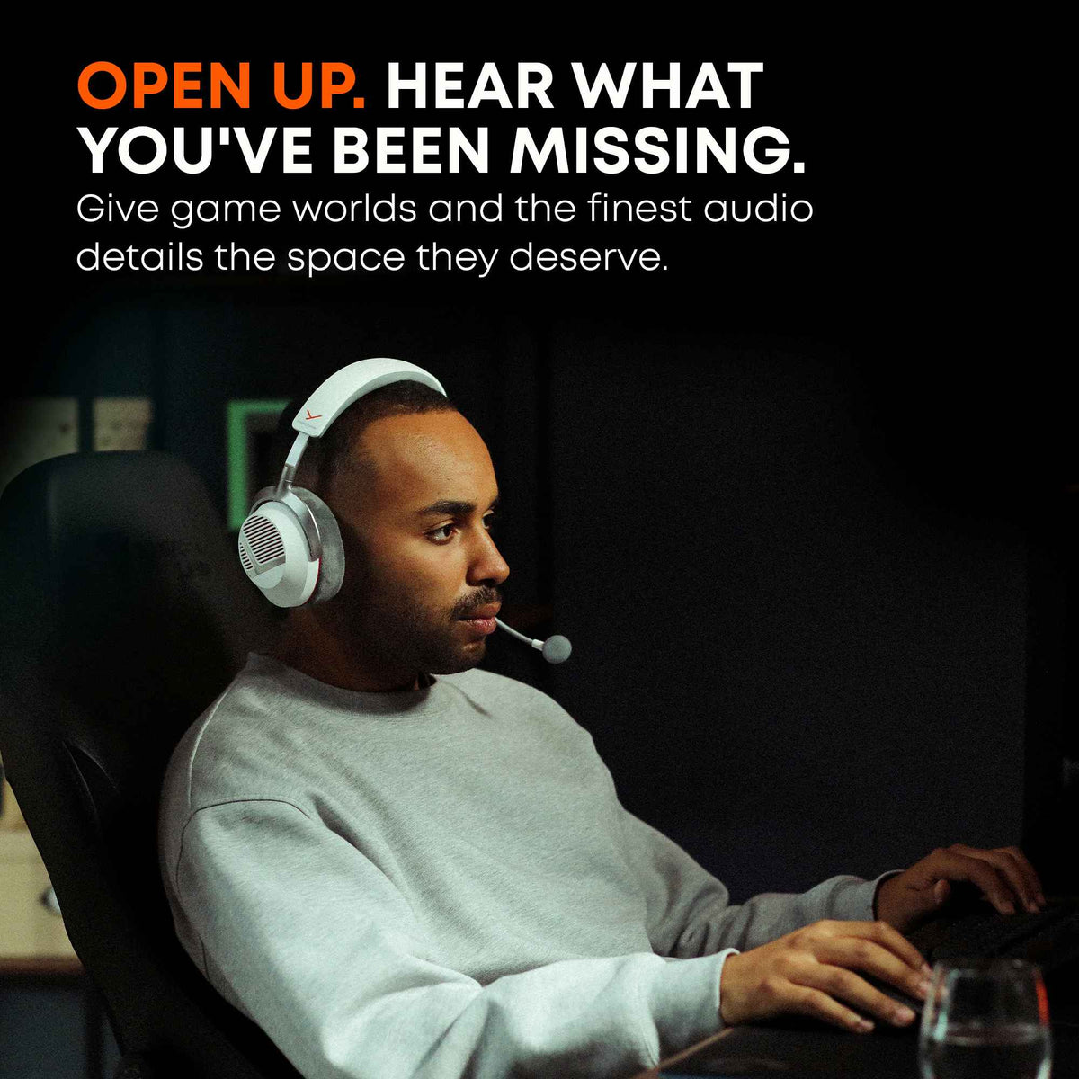 Open back wireless gaming headset