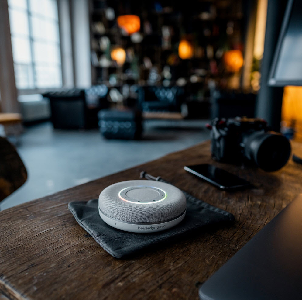 SPACE Portable Bluetooth Speakerphone (Nordic Grey)