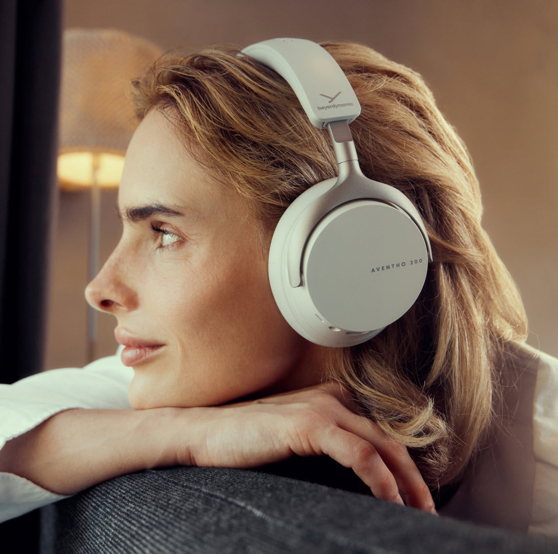 AVENTHO 200 Noise Cancellation Headphones